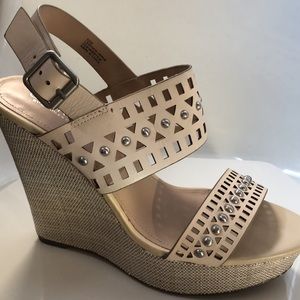 Charles David bone wedges